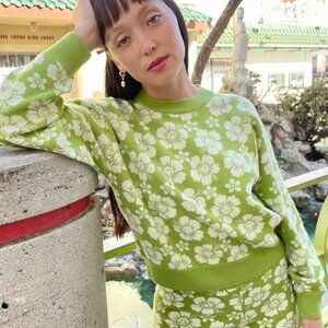 Holiday the Label Happy Hawaii Knit Sweater in Olive Small